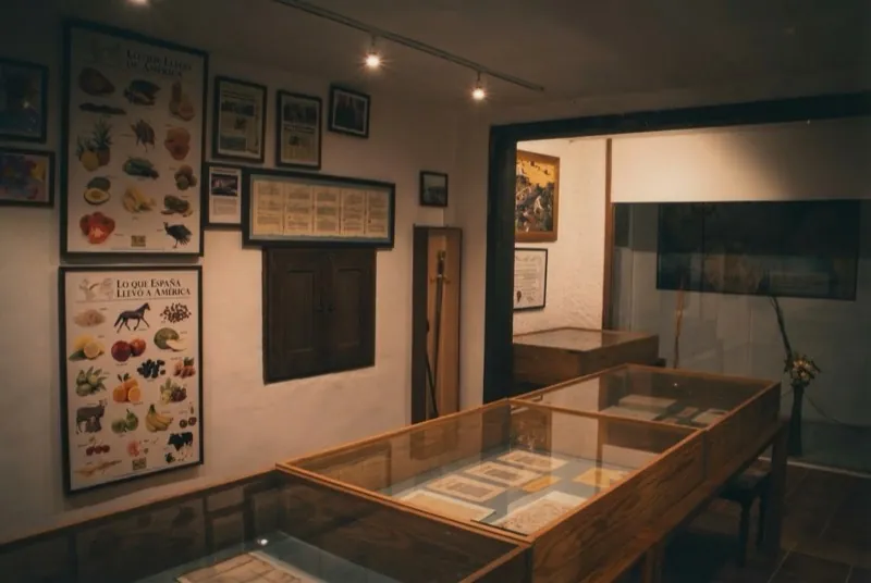 Sala museo con historia del restaurante Son Colom