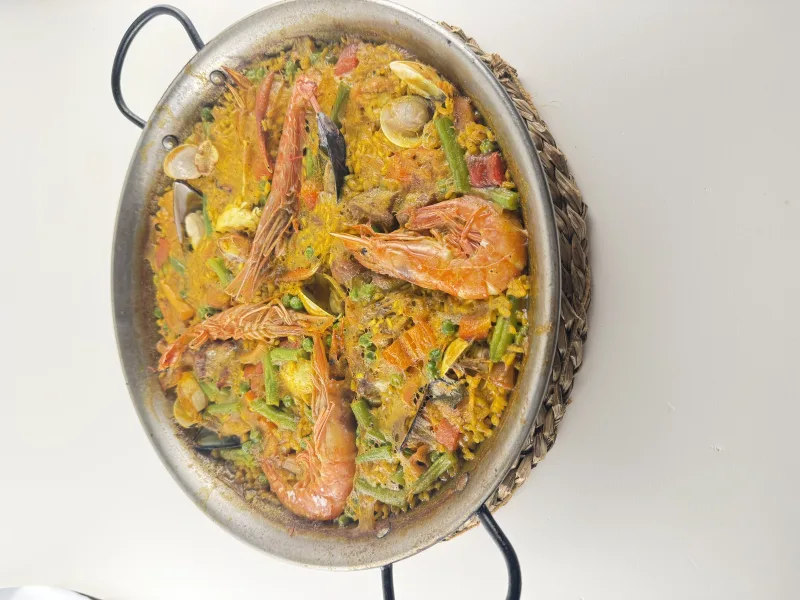 Paella mixta